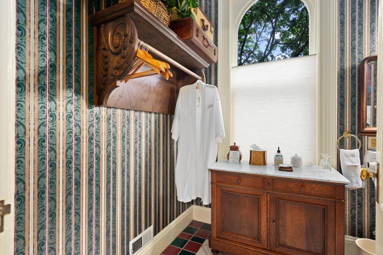 The Gables Wine Country Inn Santa Rosa Extérieur photo